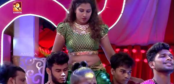  Sexy Hot Mallu Dancer Very Deep Big Open Navel Hole Dance